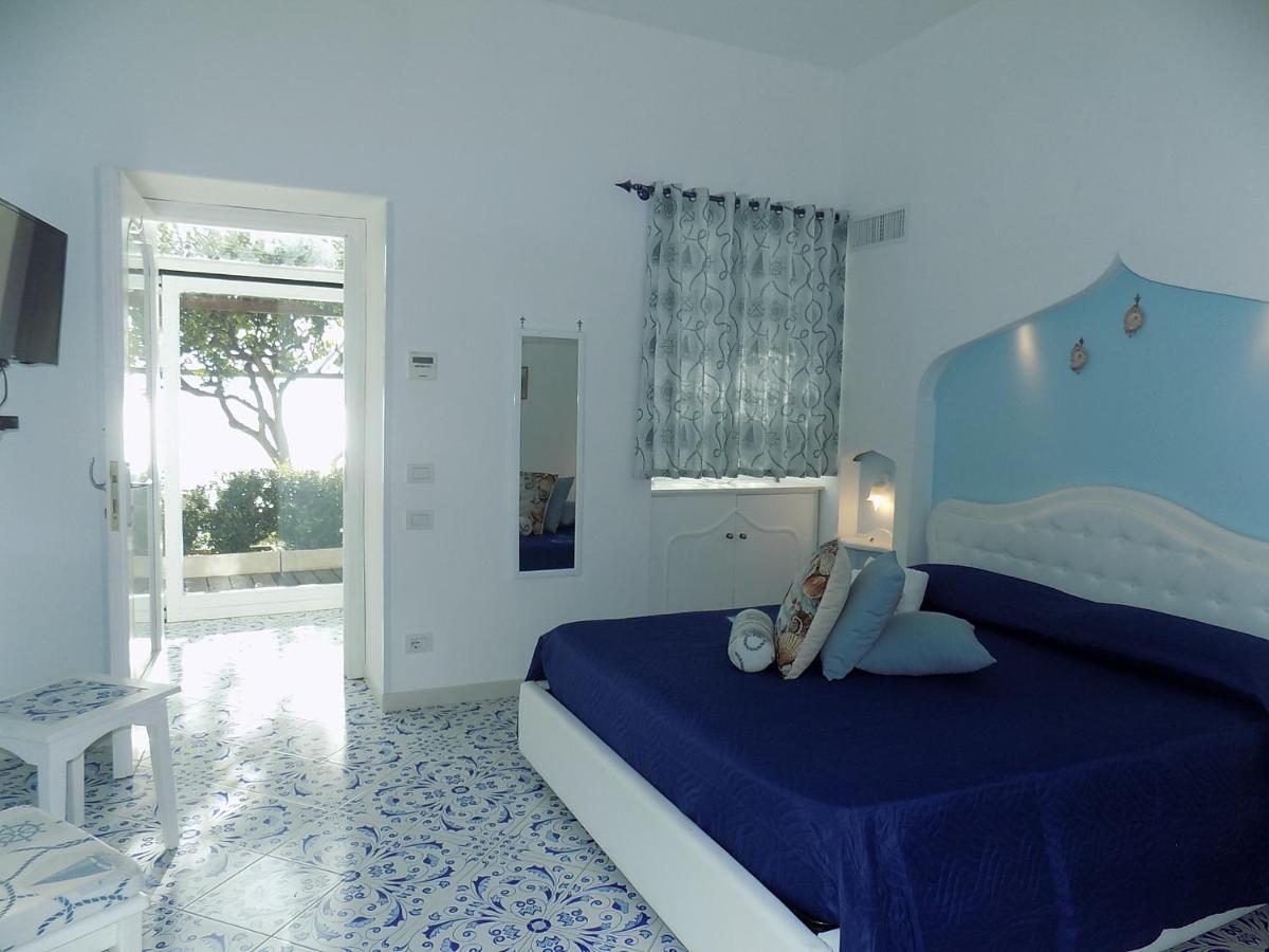 Maison De Charme Villa Mavi Praiano Buitenkant foto