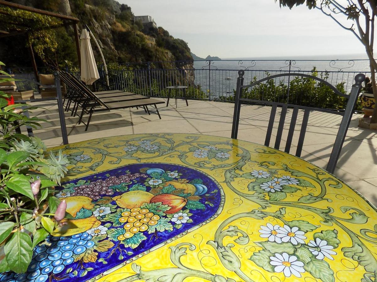 Maison De Charme Villa Mavi Praiano Buitenkant foto