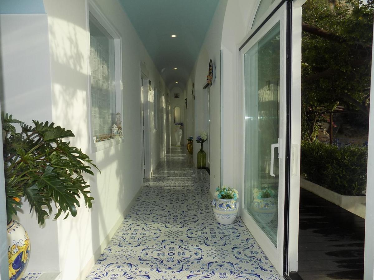 Maison De Charme Villa Mavi Praiano Buitenkant foto