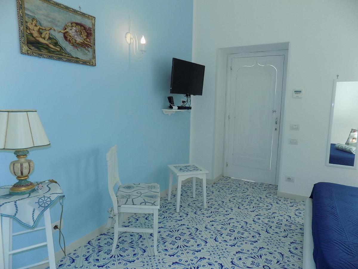Maison De Charme Villa Mavi Praiano Buitenkant foto