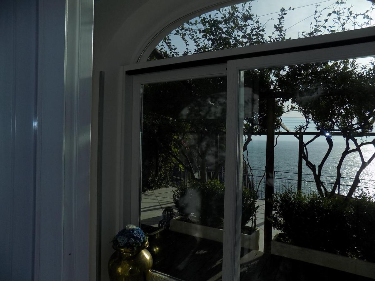 Maison De Charme Villa Mavi Praiano Buitenkant foto