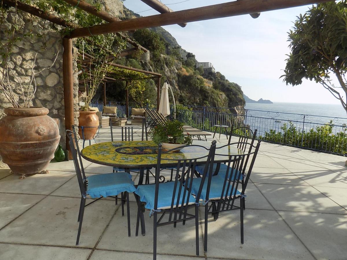 Maison De Charme Villa Mavi Praiano Buitenkant foto